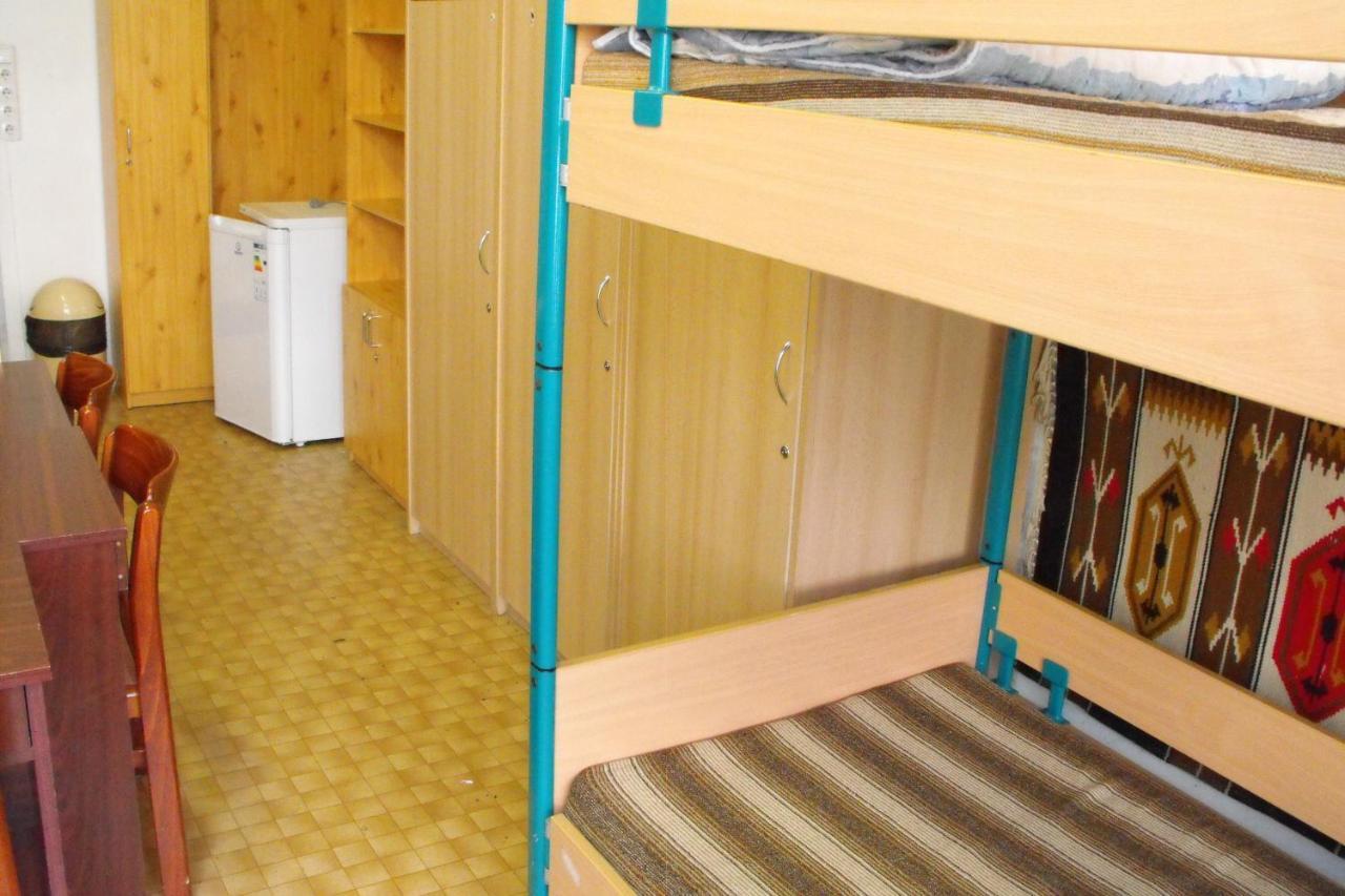 Pannonia Hostel Boedapest Kamer foto