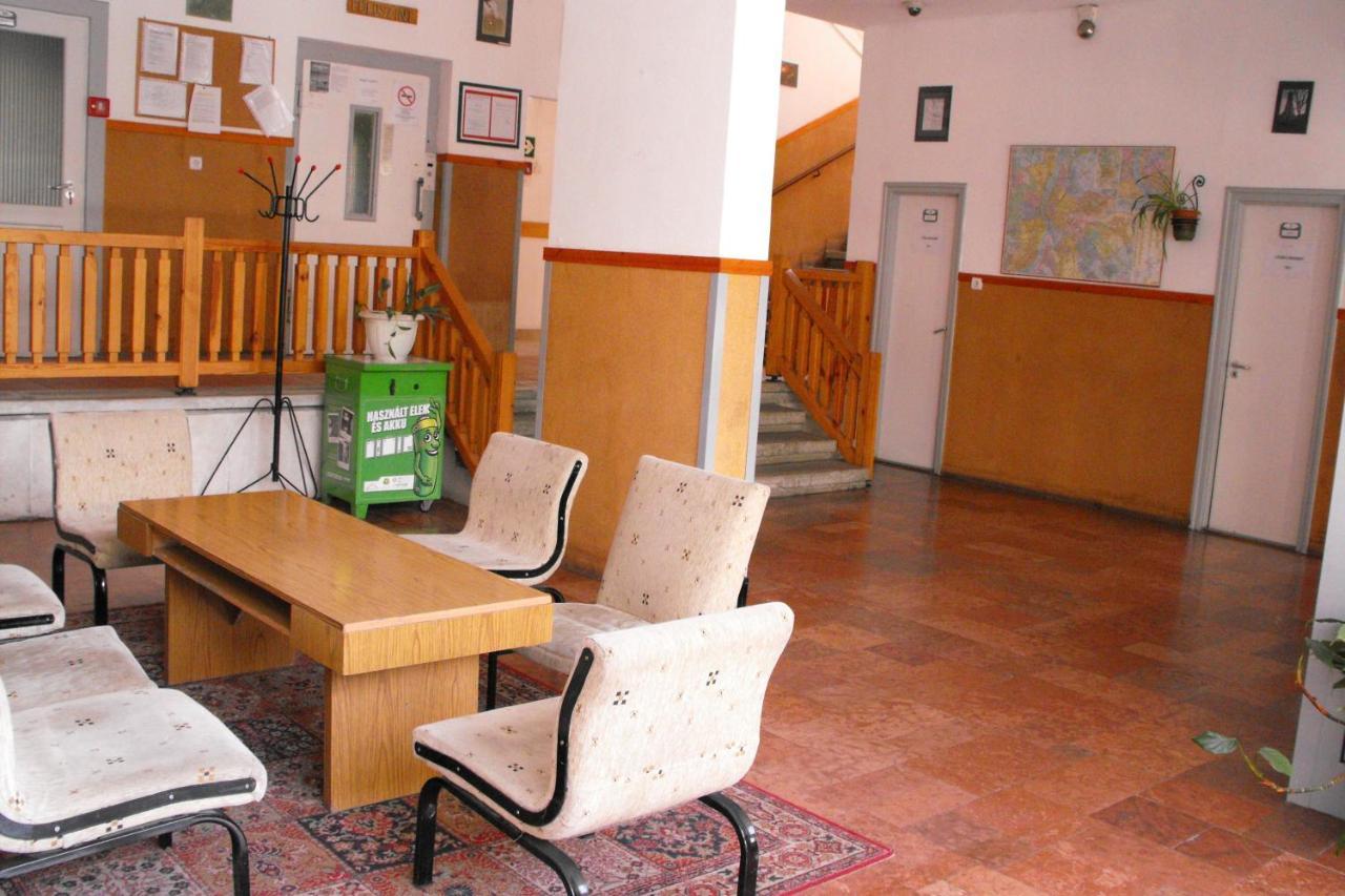 Pannonia Hostel Boedapest Buitenkant foto